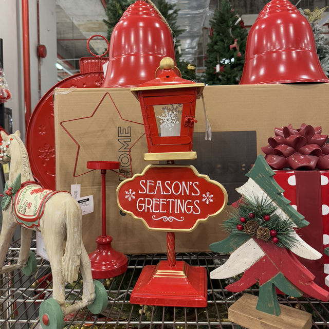 Deck the Halls with Joy at SSF Home! 🎄 Deck the Halls with Joy at SSF Home! 🎄