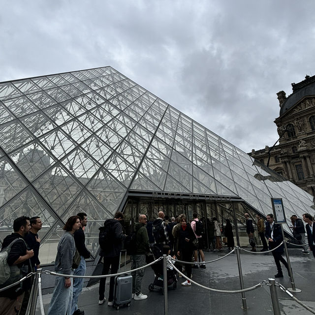 🇫🇷【フランス】世界三大美術館のルーヴル美術館！三大傑作は必須♡