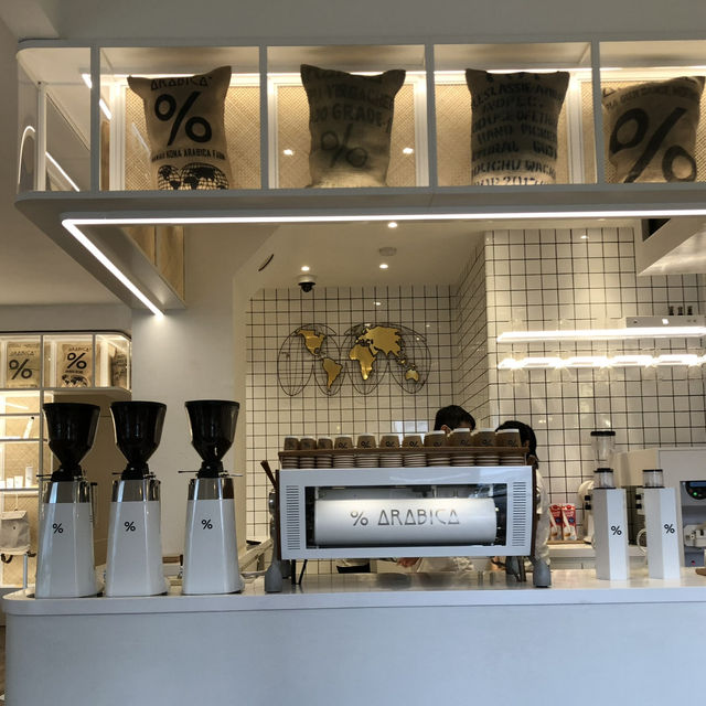 นั่งดิ่มกาแฟคูลๆใน คาเฟ่อพาร์ทเม้นท์ที่เวียดนาม ☕️