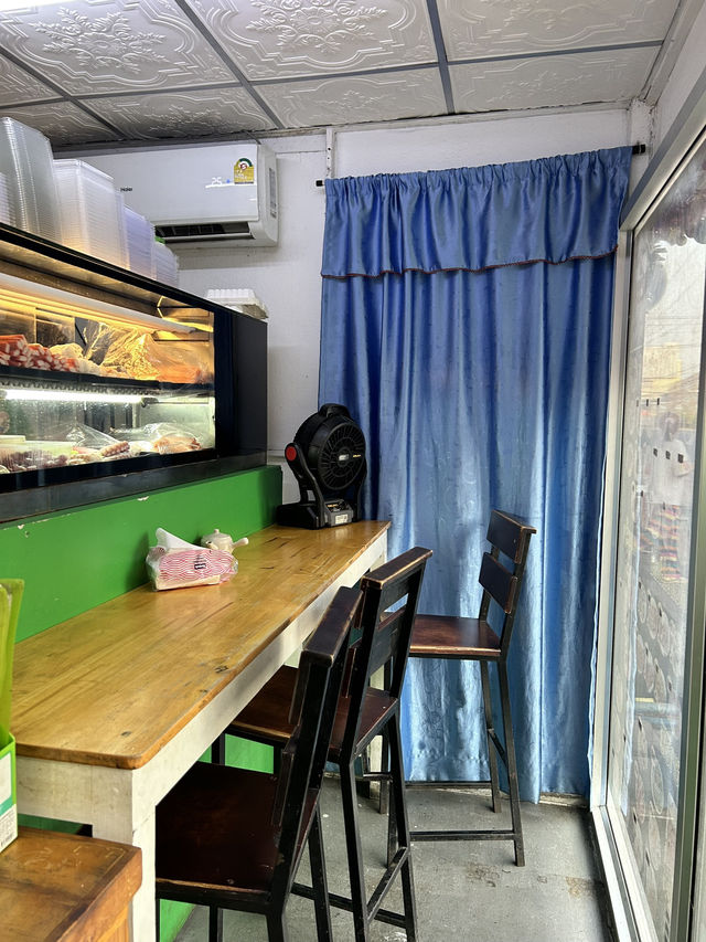 แซลม่อนร้านโปรด ย่านอ่าวอุดม🍣