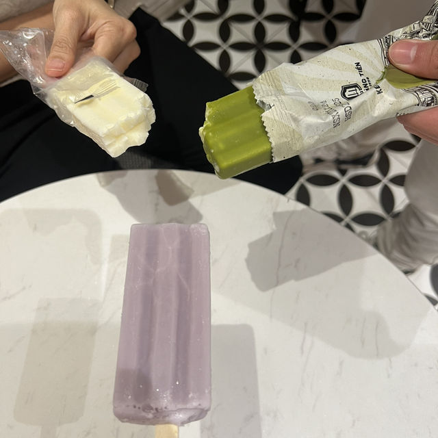 Yummy ice cream bars at Kem Trang Tien Hanoi