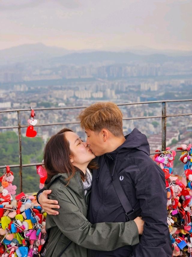 Seoul in love with Korea