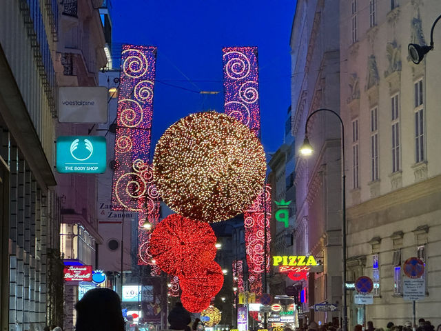 Stroll Through the Heart of Vienna: A Walk in the City Center