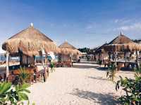 Tropical Bliss at Lakawon Island: Sun, Sand & the TawHai Floating Bar