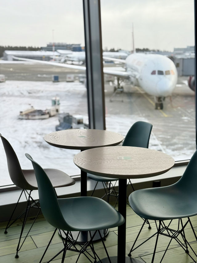 Cozy & Cute: Moomin Coffee at Helsinki Airport 🇫🇮