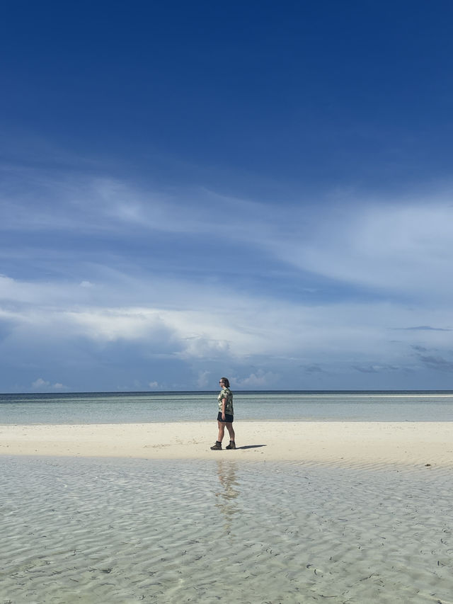 A White Sand Escape at Walakiri Beach—Plus a Furry Surprise! 🏖️🐶