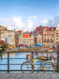 "Amsterdam: A City of Canals, Culture, and Charm"