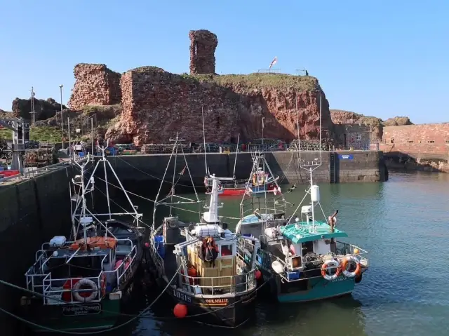 산에서 도시 거리까지: 스코틀랜드의 세 도시 여행