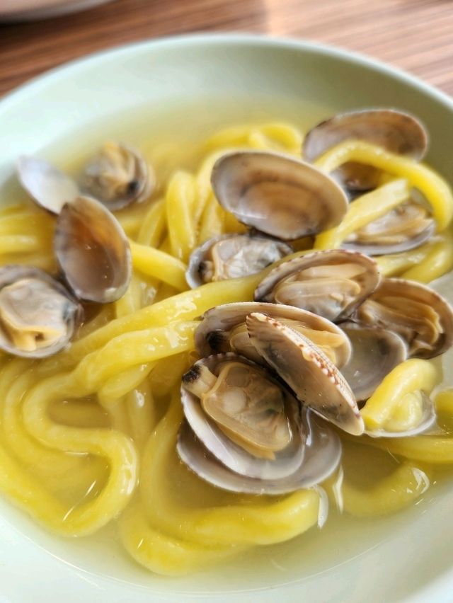 🧡바지락 가득한 칼국수에 가성비 넘치는 범계맛집 "황도바지락칼국수"🧡