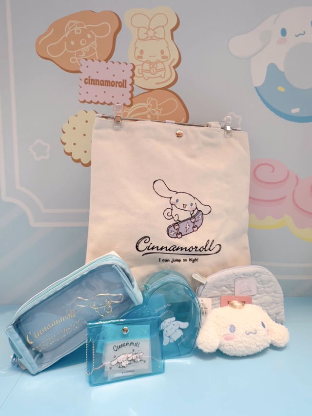 勁可愛玉桂狗😍Cinnamoroll ROLL OUT THE FUN 夢幻派對  嚟緊嘅復活節約定你嚟AIRSIDE狂玩特玩  ✨超吸睛5米高毛絨絨Cinnamoroll 及巨型波波池 ✨夢幻田徑