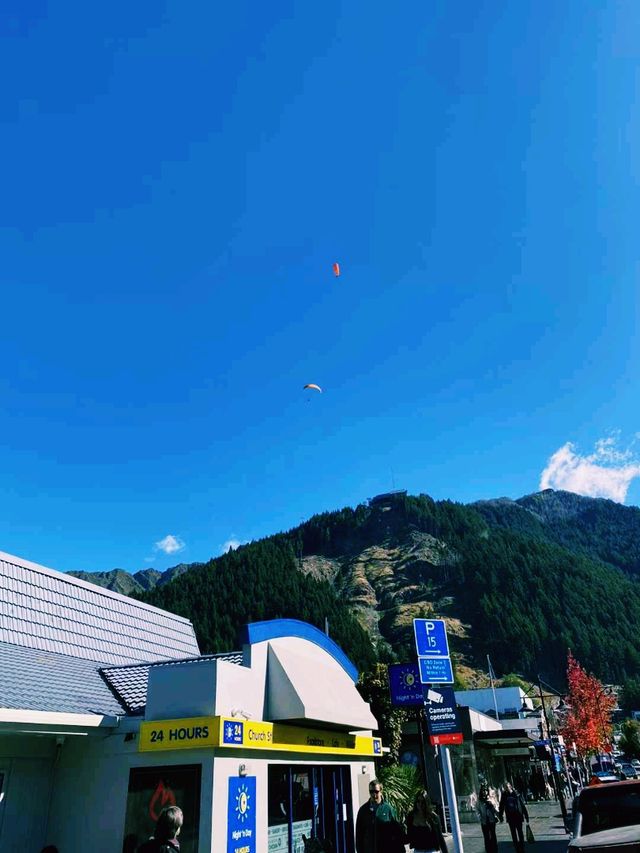 新西蘭著名旅遊小鎮皇后鎮旅行攻略，適合打卡拍照📸