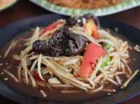๑ ในอีสานไก่ย่างเขาสวนกวาง