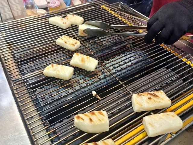 Liuhe Night Market