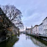 🏰 Ghent & Bruges: Medieval Magic, Waffle Cravings & a Bike Lane Meltdown 🚲