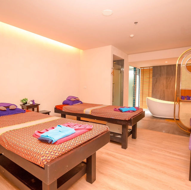 DEEVANA PLAZA Phuket Patong 