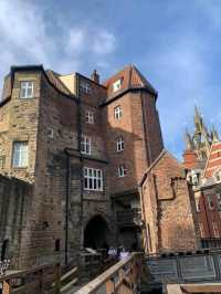 A fascinating experience of an almost fully intact castle with dark narrow stone corridors