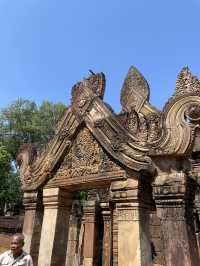 🇰🇭 Banteay Srei: Hindu Temple in the Heart of Southeast Asia