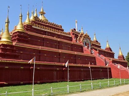 🚗 Taungdwingyi Diaries: Pagodas, Pick-Up Trucks & the Best Tea Shop in Town!  