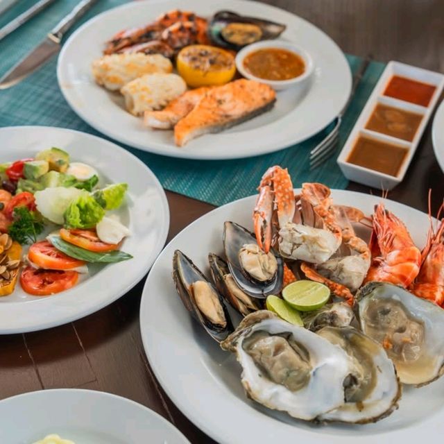 เต็มอิ่มกับมื้อเที่ยงในวันหยุดกับ Sunday Brunch