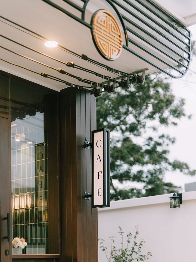Jinyù Cafe and Eatery เป็นคาเฟ่สไตล์จีนยูนนาน