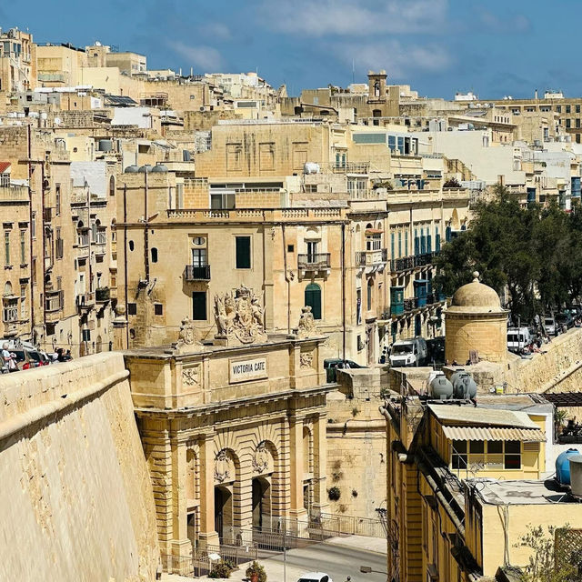 Valletta City Walk: A Stroll Through Malta's Baroque Capital🏰🌅