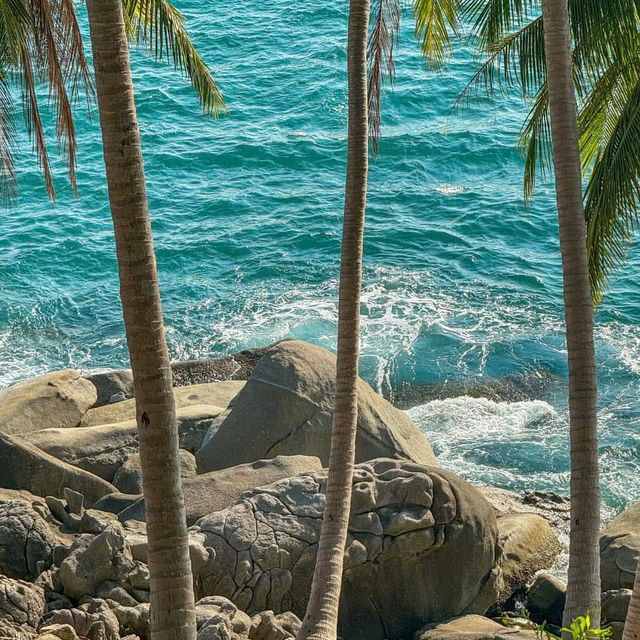 จุดถ่ายรูปริมทะเลสุดฮิต ภูเก็ต 🌊🤍