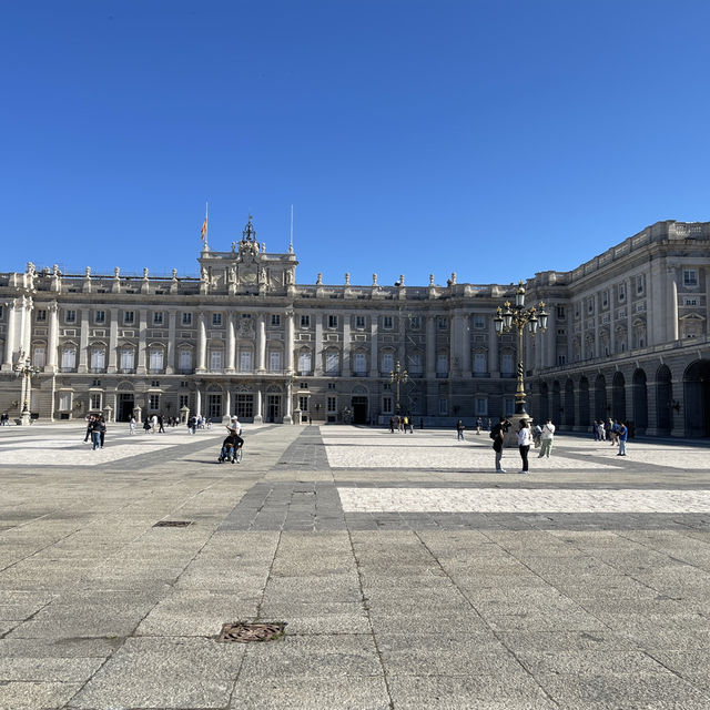 Hola Madrid ลัดเลาะ เดิน ชิม ช้อป ไม่มีเบื่อ