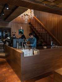 🇰🇷首爾咖啡館探店｜avelop｜復古木質感獨棟咖啡館