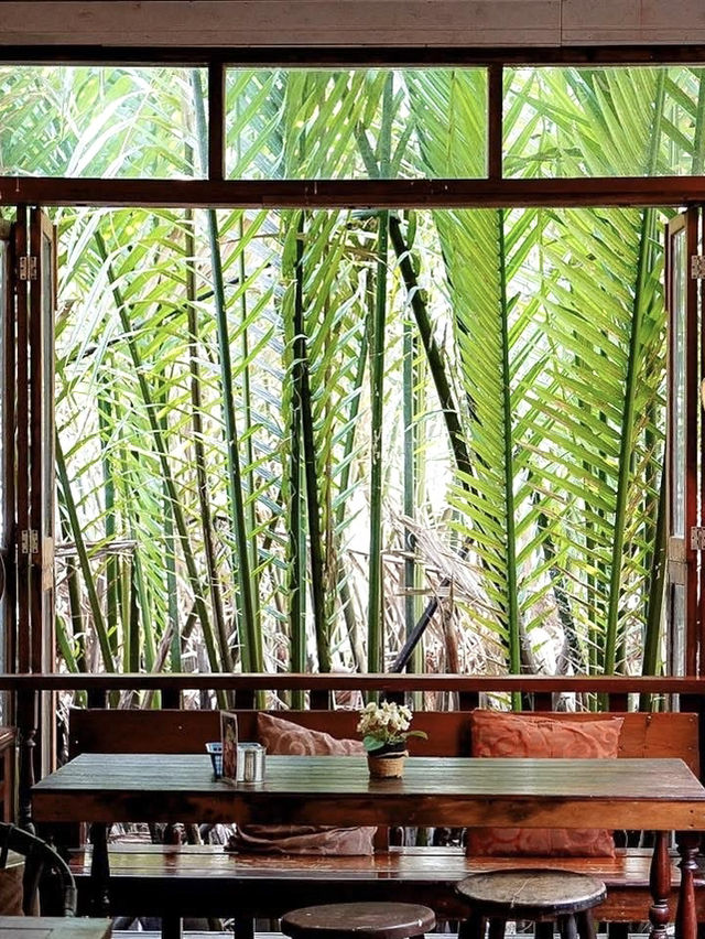 134ก Cafe, a hidden gem by the Chao Phra
