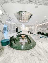 Sip elegance. Every cup at Marble Café i