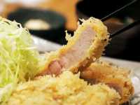 [🇯🇵 福岡・天神] とんかつ わか葉（ワカバ） – 天神駅近の絶品とんかつ店 