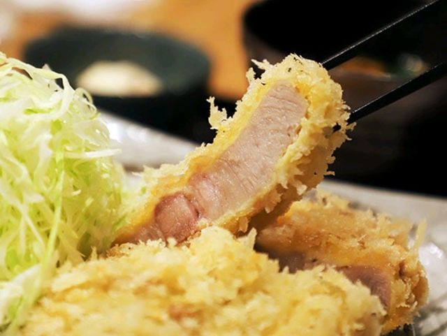 [🇯🇵 福岡・天神] とんかつ わか葉（ワカバ） – 天神駅近の絶品とんかつ店 