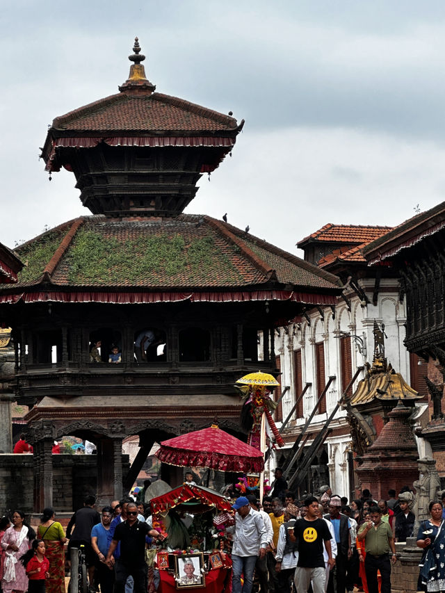 Bhaktapur Durbar square 13th century architecture 