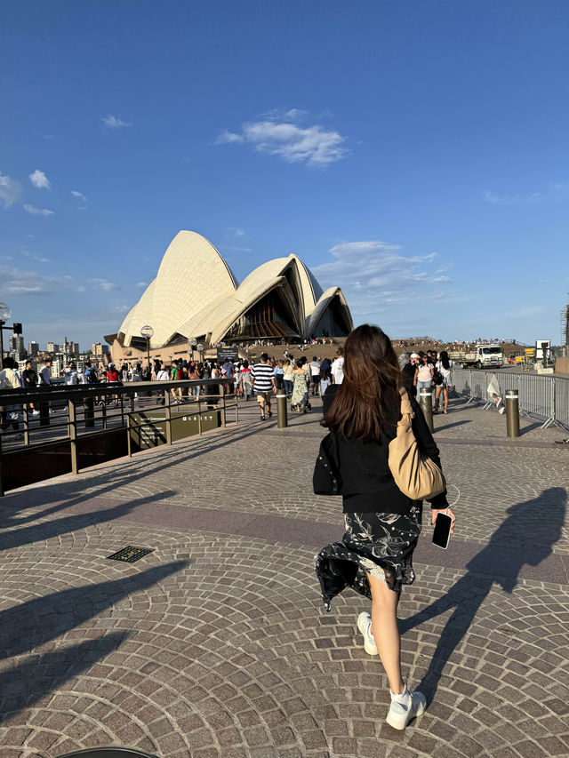 The Sydney Opera House: An Iconic Marvel 🇦🇺🎶