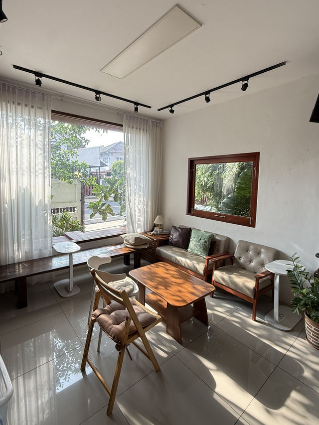 EASE coffee and desserts | Ubon Ratchathani 