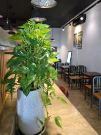 รีวิว Guzzjung cafe' Co-Working Space นิวทาวน์ สกล