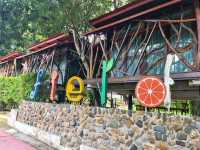 เดอะ ริชชี่ ฟิลด์ รีสอร์ท