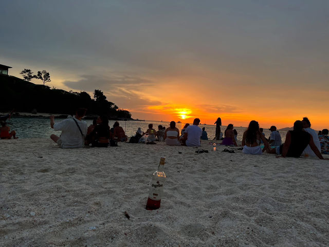 หาดซันเซ็ท (Sunset Beach)