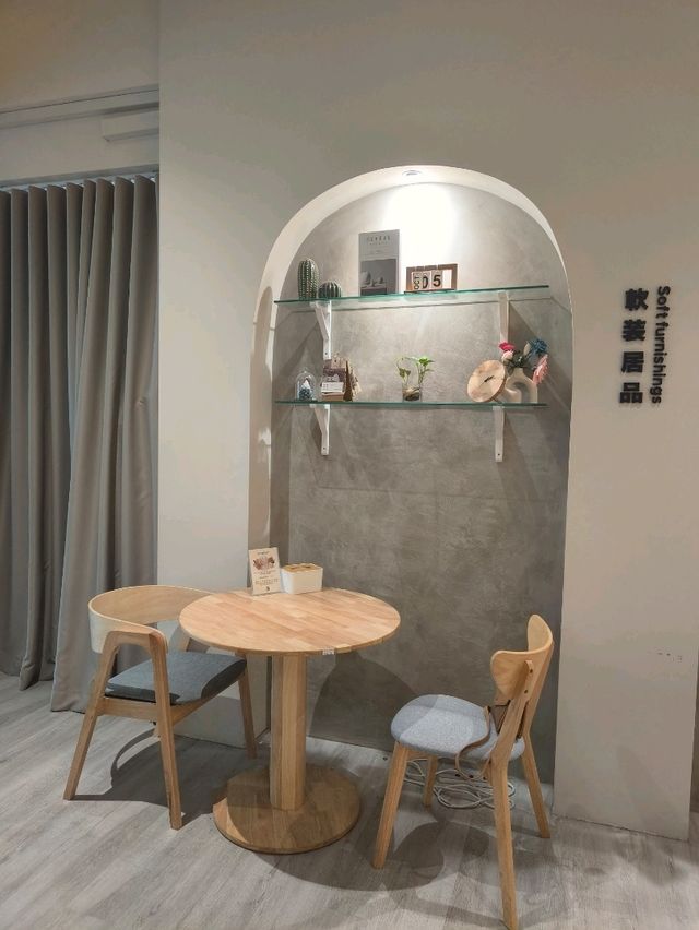 Coffee, Calm & Creative Corners