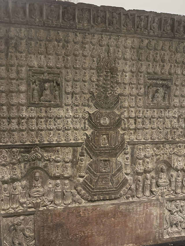 Exploring the Buddha Tooth Relic Temple – A Cultural Gem in the Heart of Singapore