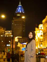 The Bund ยามค่ำคืน แสงไฟวิบวับ 💛✨