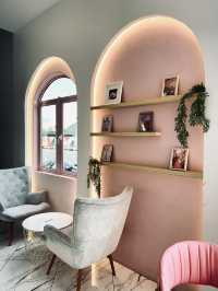 Cute cafe in pink colour 💞 
