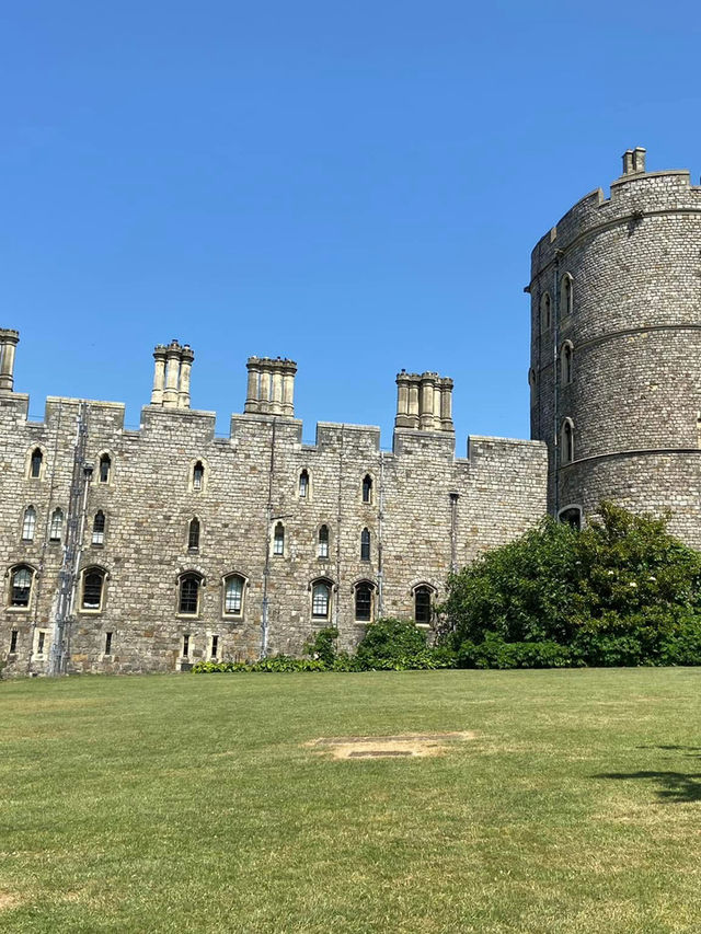 900年以上の歴史が息づく、イギリスの象徴的な城⛪ #WindsorCastle #歴史探訪