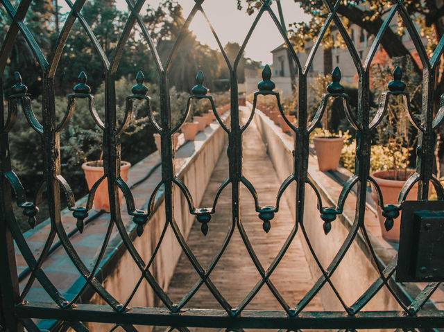 A Royal Stroll Through History – My Visit to Alcázar de Sevilla
