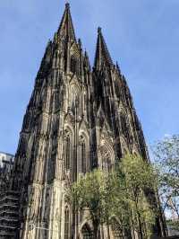 🇩🇪 當雙塔尖刺破暮色才知道科隆的浪漫有多硬核