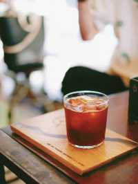 「Factory Coffee」🇹🇭| 咖啡冠軍工業風咖啡店☕️ 