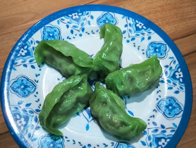 【饃饃餃子】乃正宗尼泊爾食館,好有傳統風味,支持！
