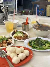 Rice Balls, Warm Hugs & Uncle Energy : Ei Ji Ban, Malacca