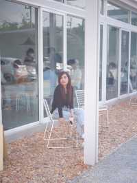 Flat cafe คาเฟ่สไตล์มินิมอล เชียงใหม่