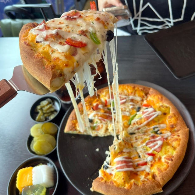 🍕 경산에서 치즈 미쳤다..! 김일한 피자 먹고 왔어요!